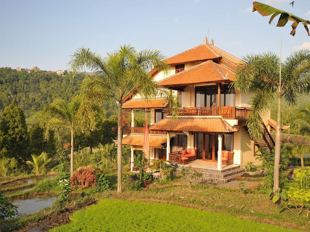 Lesong Hotel And Restaurant Munduk  Room photo